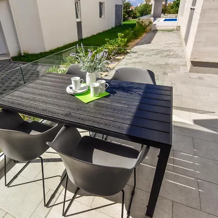 Apartments & Rooms Pool Villas Maris Novalja Exterior photo