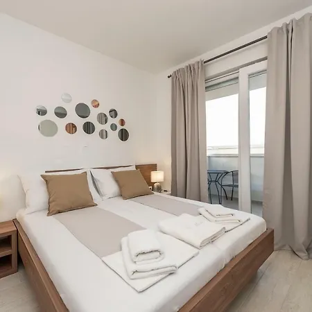 Apartments & Rooms Pool Villas Maris Novalja Exterior photo