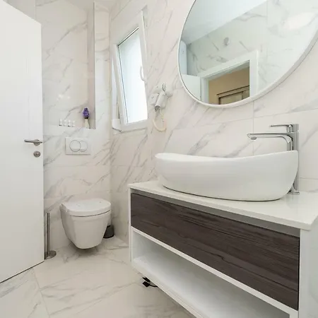 Apartments & Rooms Pool Villas Maris Novalja Exterior photo
