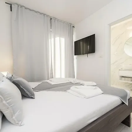 Apartments & Rooms Pool Villas Maris Novalja Exterior photo