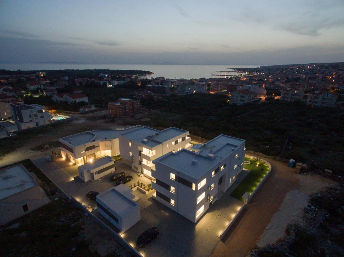 Apartamento Apartments&rooms Pool Maris Novalja
