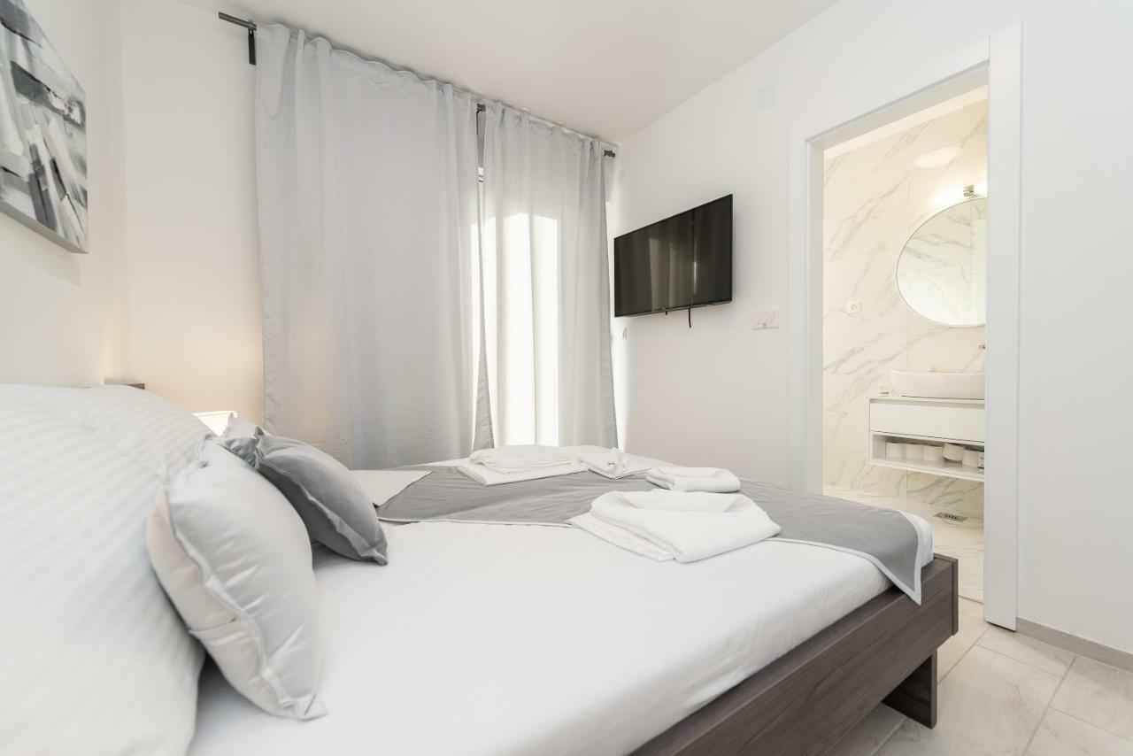 Apartamento Apartments&rooms Pool Maris *