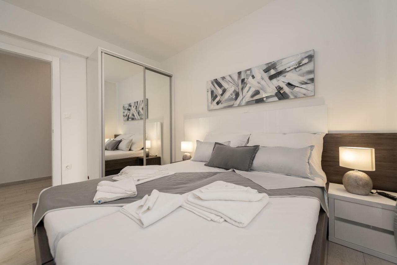 Apartments&rooms Pool Maris Apartamento *