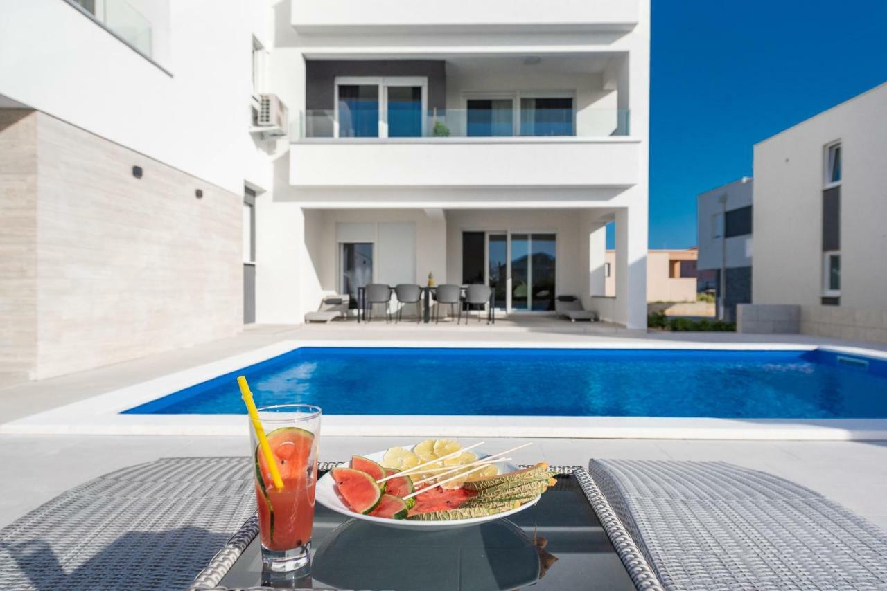 Apartments&rooms Pool Maris * Novalja