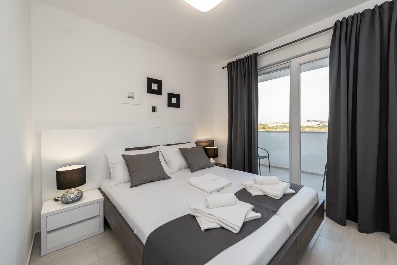 Apartamento Apartments&rooms Pool Maris
